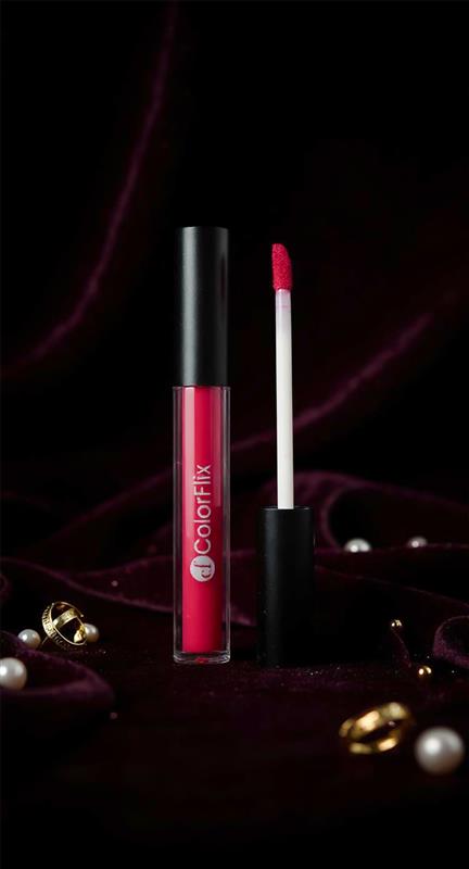Sleek Long Black liquid Powermatte