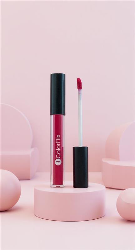 Sleek Long Black liquid Powermatte